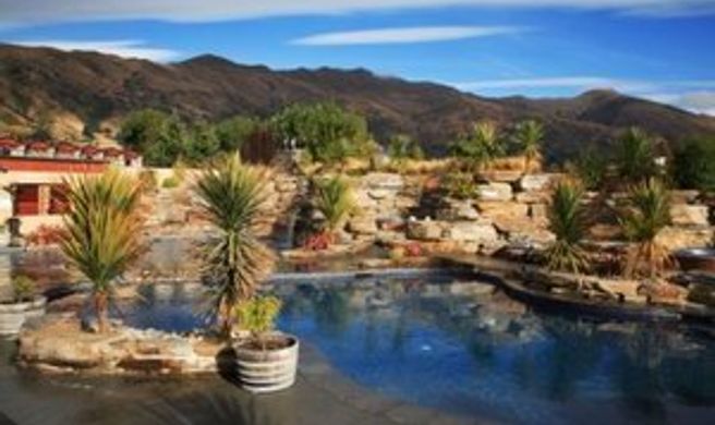 Oakridge Resort Wanaka Exterior