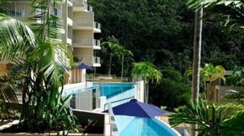 Grand Mercure Azure Sea Whitsundays Pool