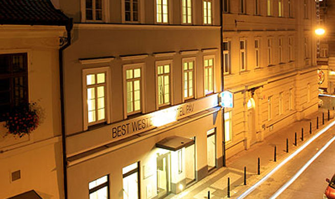 Hotel Pav Exterior