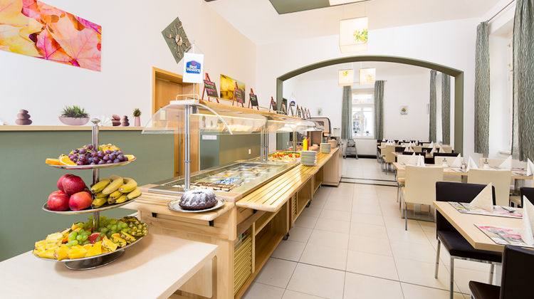 Hotel Pav Restaurant