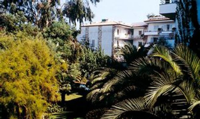 Hotel Neptuno Exterior