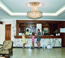 Hotel Neptuno Lobby