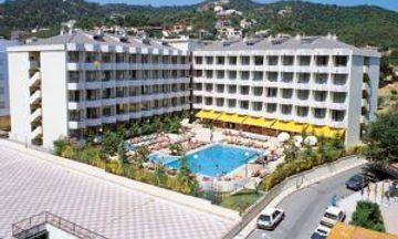 Hotel Oasis Tossa & Spa