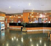 Hotel Oasis Tossa & Spa Lobby