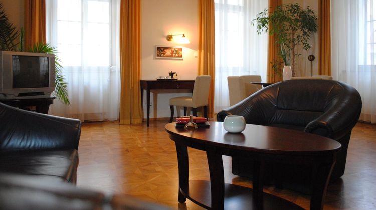 Lokal Inn Suite