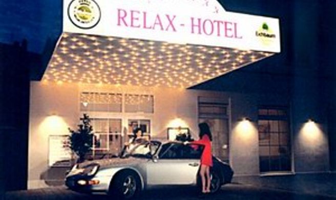 Relax Hotel Exterior