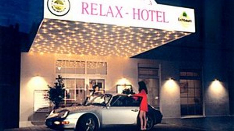 Relax Hotel Exterior