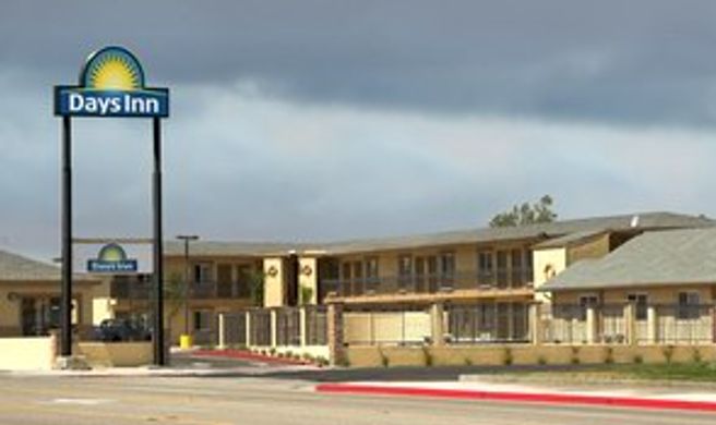 Motel 6 Mojave Airport Exterior