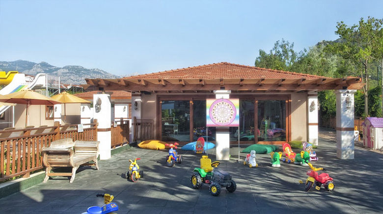 <b>AKKA Alinda Hotel Health</b>
