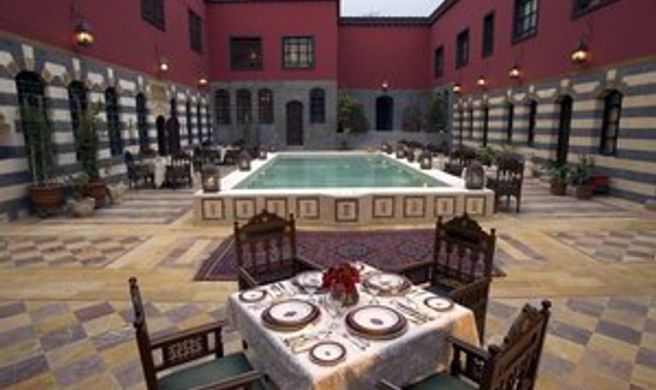 Talisman Hotel Exterior