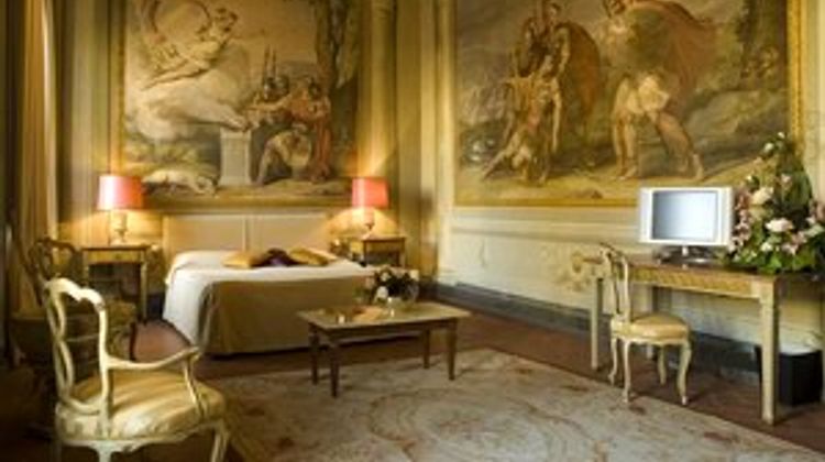 Ape Rosa Relais Suite