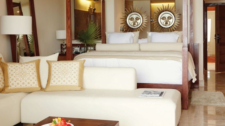<b>Excellence Playa Mujeres Suite</b>