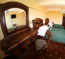 Hotel Daisy Room