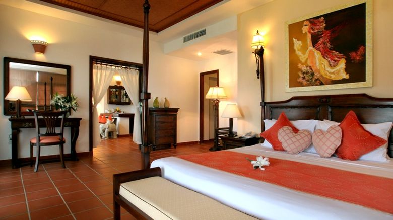 <b>Palm Garden Beach Resort & Spa Hoi An Suite</b>