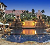 Sokha Angkor Resort Pool