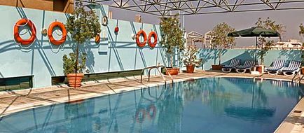 Delmon Hotel Pool