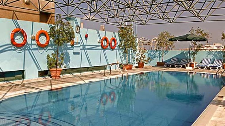 <b>Delmon Hotel Pool</b>