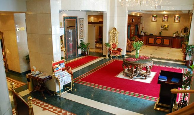 Nejoum Al Emarate Hotel Lobby