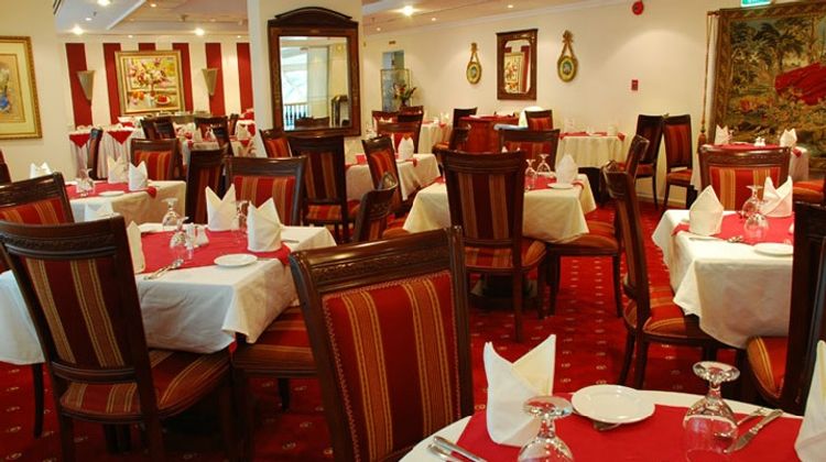 Nejoum Al Emarate Hotel Restaurant