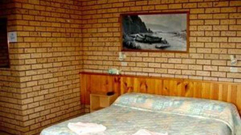 <b>Bayview Motor Inn Room</b>