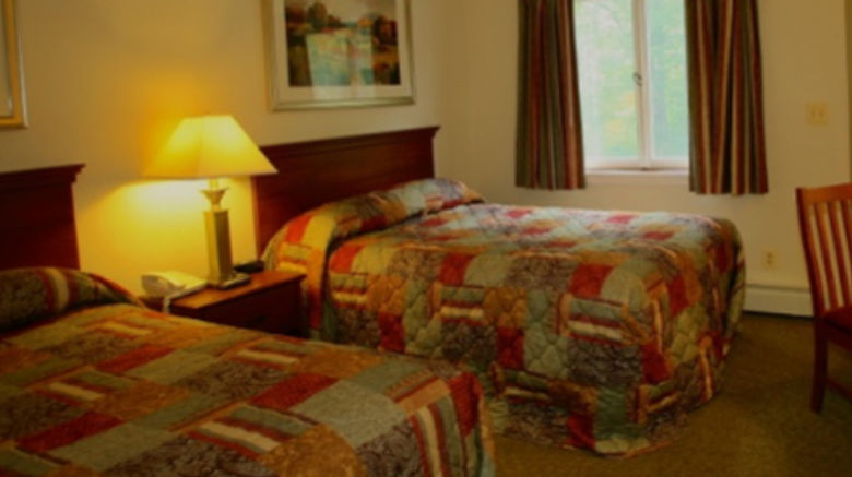<b>The Upper Pass Lodge at Magic Mountain Room</b>