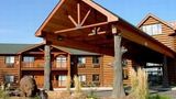 Grizzly Jack's Grand Bear Resort Exterior