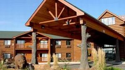 Grizzly Jack's Grand Bear Resort