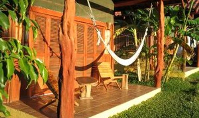Funky Monkey Lodge Exterior