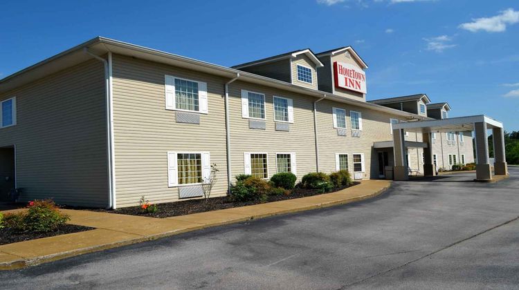 Home Town Inn Exterior