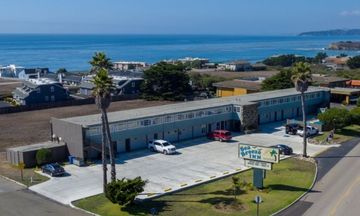 Sea Breeze Inn