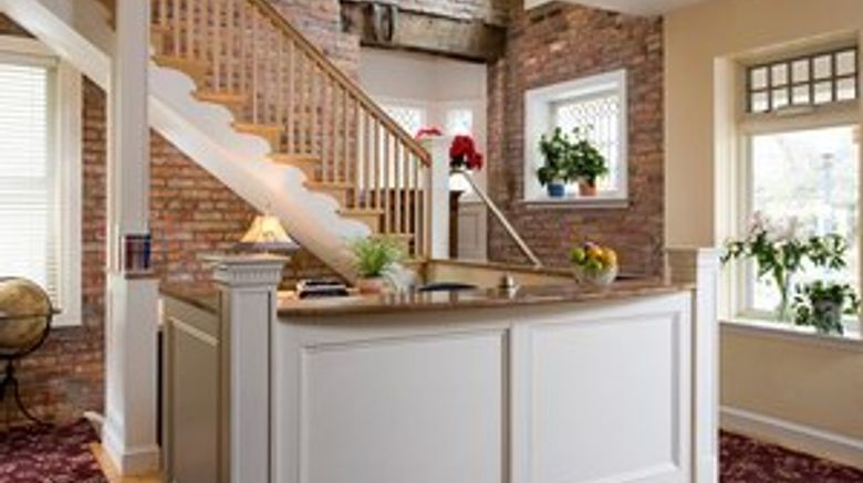<b>Woodley Park Guest House Lobby</b>