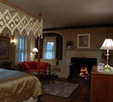 Devonfield Inn Room