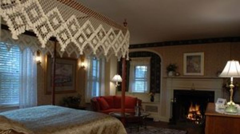 <b>Devonfield Inn Room</b>