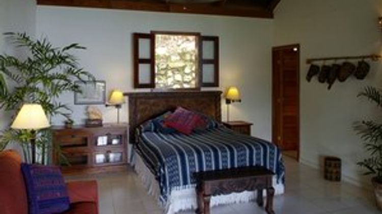 La Lancha Resort Room