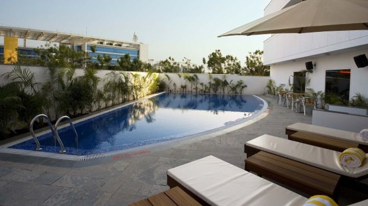 Lemon Tree Hotel, Hinjawadi Pool