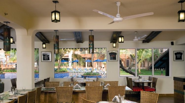Lemon Tree Amarante Beach Resort Restaurant