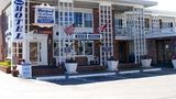 Royal Crest Motor Inn Exterior