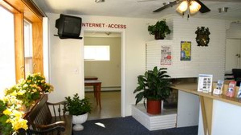 <b>Royal Crest Motor Inn Lobby</b>