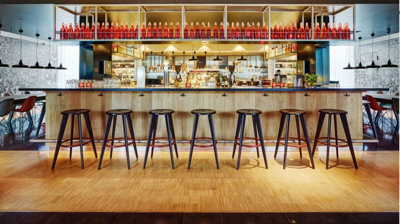 <b>citizenM Schiphol Airport Restaurant</b>