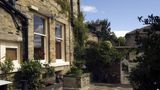 The New Beehive Inn Exterior
