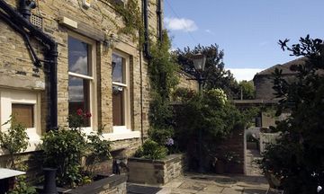 The New Beehive Inn