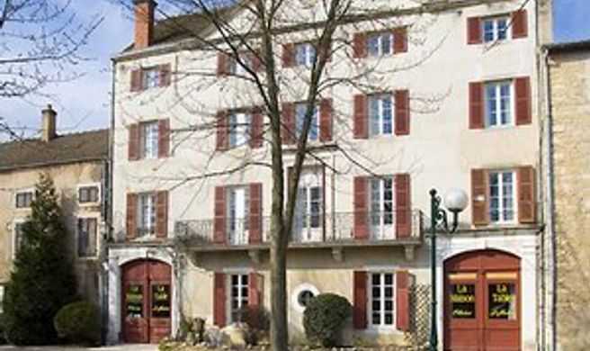 La Maison d'Olivier Leflaive Exterior