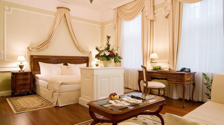 <b>Hertelendy Kastely Suite</b>