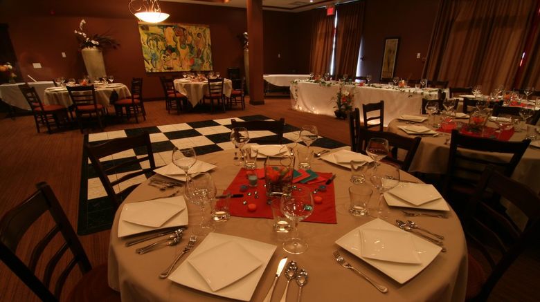 <b>Sunrise Ridge Waterfront Resort Banquet</b>