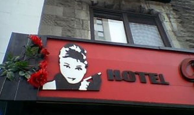 Celebrities Hotel Exterior