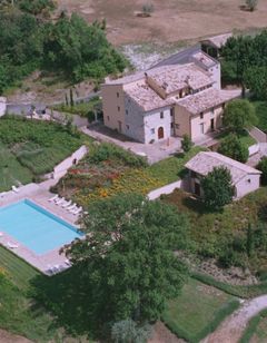 Le Vignole Country House