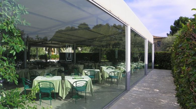 <b>Hotel Rada Siri Restaurant</b>