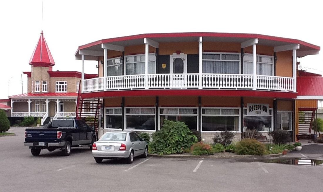 Hotel-Motel Le Regent Exterior
