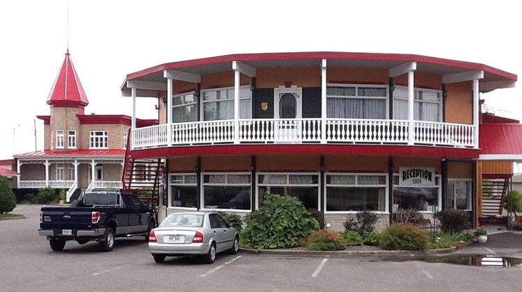 Hotel-Motel Le Regent Exterior