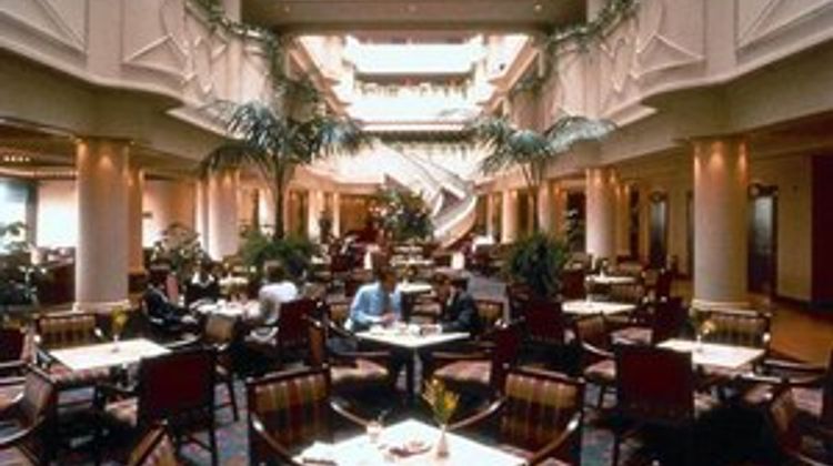 Pullman Melbourne Albert Park Lobby